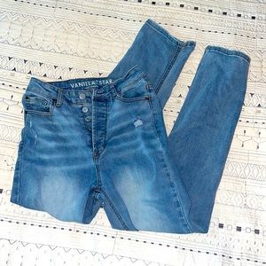 High Waisted Jeans